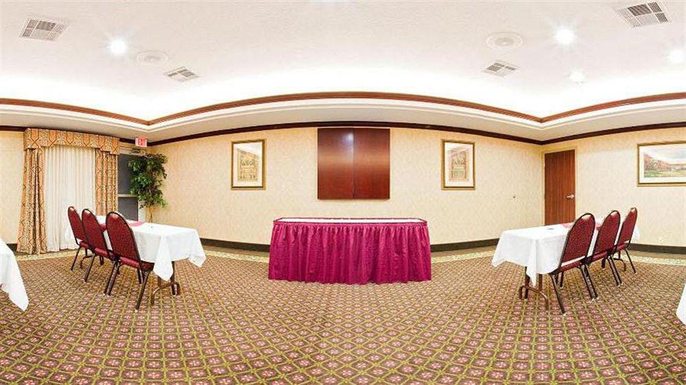 Holiday Inn Express Hotel & Suites Gainesville By Ihg Εξωτερικό φωτογραφία